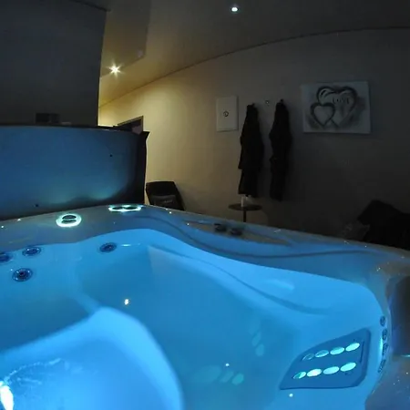 아파트 Appartement Studio Tournai
